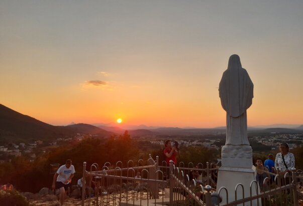 U Marijinom zagrljaju