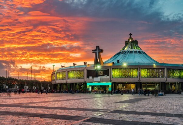 Duhovno hodočašće "Tvoj narod na putu" - prijenos svete krunice iz bazilike Gospe od Guadalupea u Meksiku