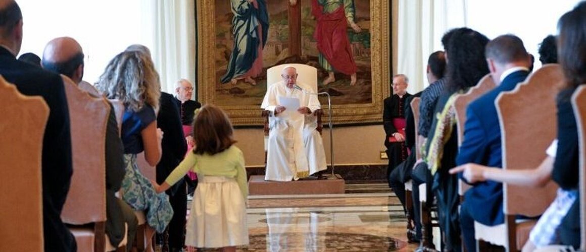 Papa glazbenicima: Dajte glas svojem srcu kroz umjetnost