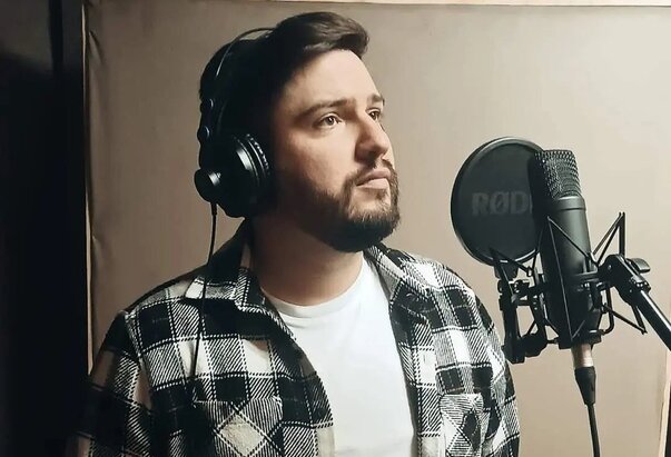 Nova pjesma Zvonimira Kalića - "Tvoj do beskraja"