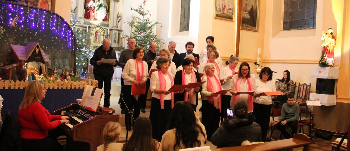 Božićni koncert u Surčinu