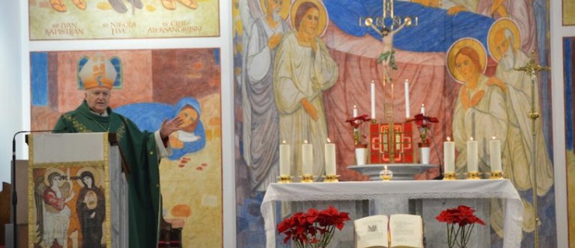 Nadbiskup Nemet predvodio svečano euharistijsko slavlje na Nedjelju Božje Riječi u beogradskoj katedrali