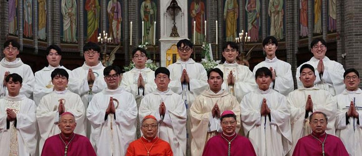U Seulu zaređeno 16 svećenika i 25 đakona