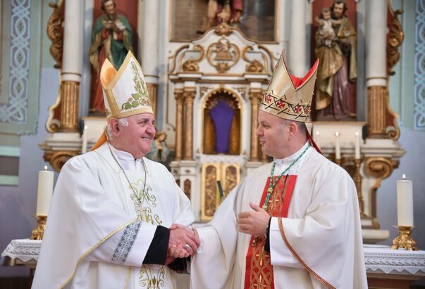 Priopćenje Srijemske biskupije o umirovljenju biskupa Gašparovića i preuzimanju službe biskupa Svaline