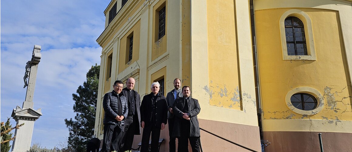 Nuncij Gangemi posjetio srijemske biskupe