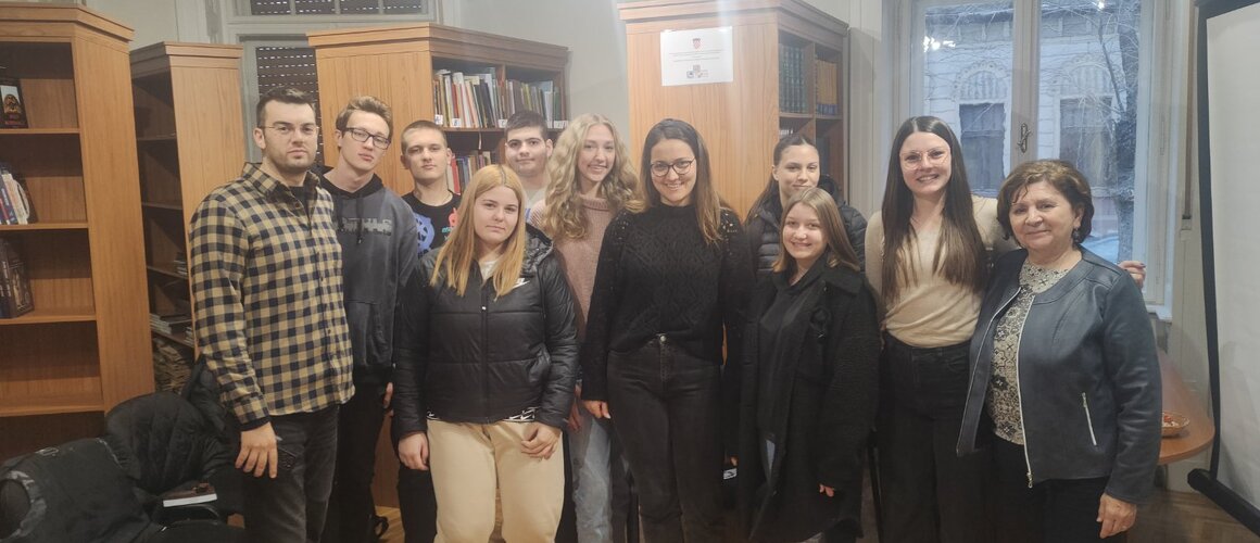 Maturanti gimnazije na Cool turi