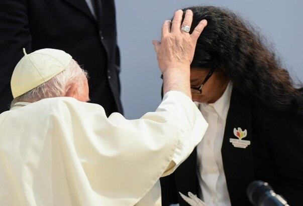 Papa: Obrazovanje je pravo koje se nikome ne smije uskraćivati