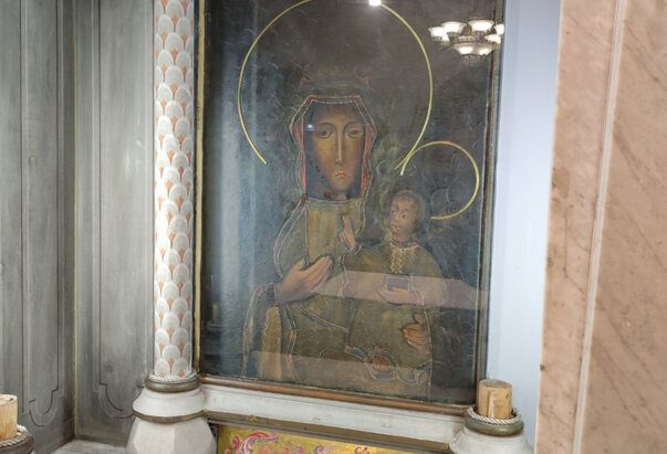 Crna Gospa na »dotjerivanju« kod franjevaca