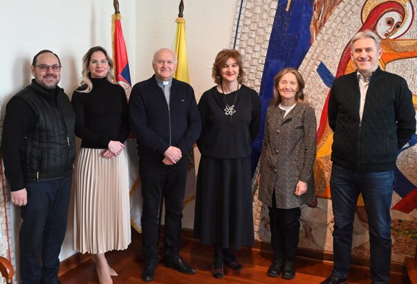 Nadbiskup Nemet primio direktorku Kolpinga Melindu i direktora Caritasa Srbije Mihaia