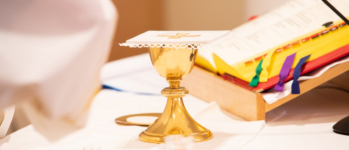 Kalabrijska mafija svećeniku stavila izbjeljivač u misno vino