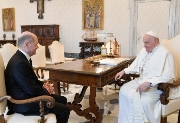 Njemački kancelar Olaf Scholz u audijenciji kod pape Franje