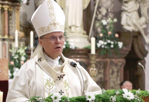 Đakovačko-osječki nadbiskup Đuro Hranić uputio čestitku mons. Mirku Štefkoviću