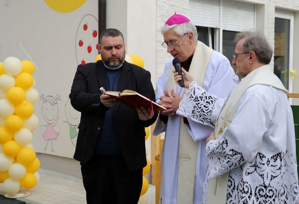 Blagoslovljene i otvorene jaslice u vrtiću “Marija Petković – Sunčica” u Subotici