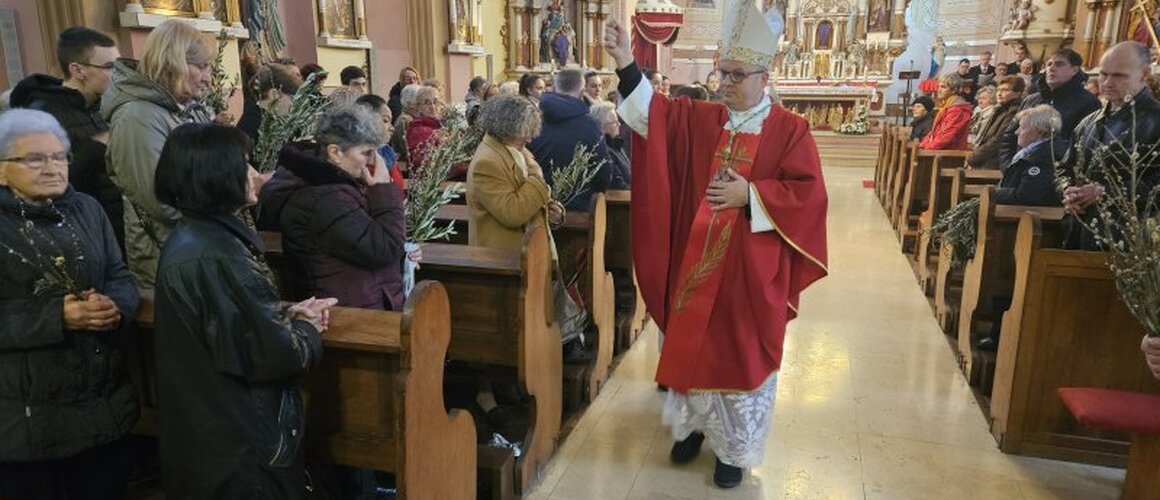 Cvjetnica u Srijemskomitrovačkoj katedrali