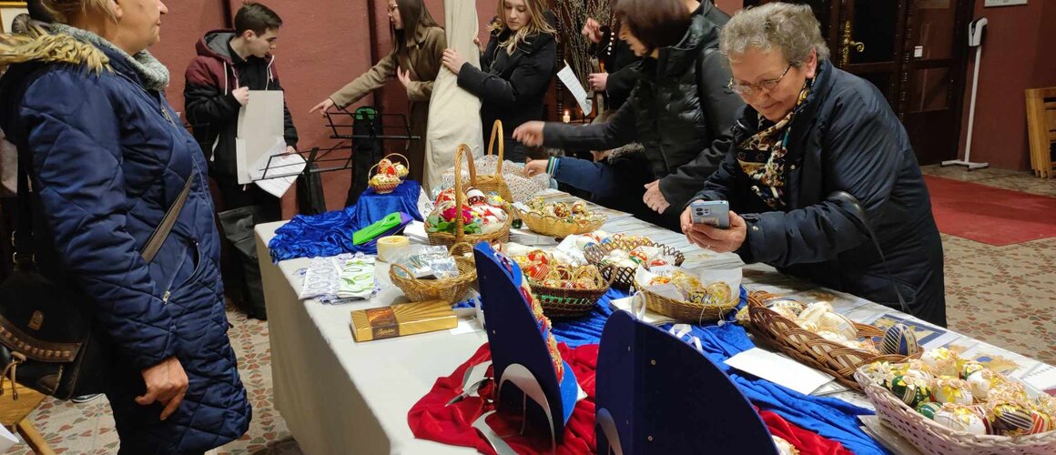 Uskršnja izložba u subotičkoj Gradskoj kući