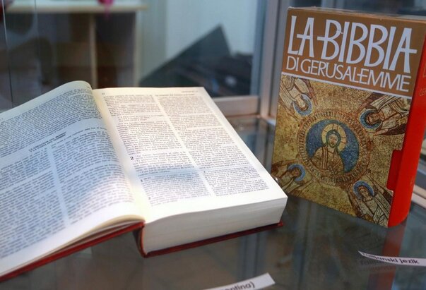 Biblija protekle godine prvi put prevedena na najmanje 16 novih jezika