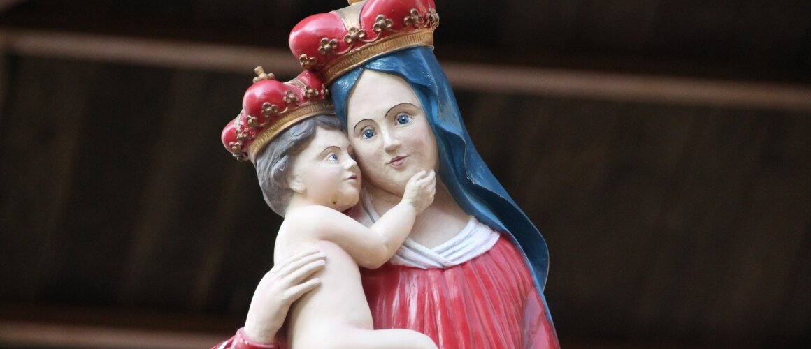 Crkva u Španjolskoj razmatra pravne korake protiv reklame za modnu marku s crkvenim simbolima