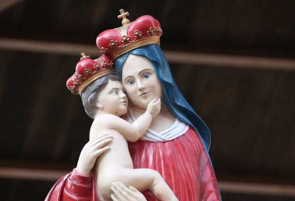 Crkva u Španjolskoj razmatra pravne korake protiv reklame za modnu marku s crkvenim simbolima