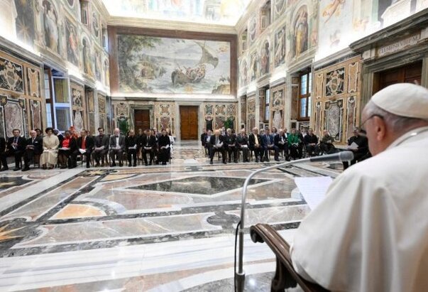 Papa primio Papinsku akademiju društvenih znanosti: Potrebno je razvijati „kulturu uključivanja“