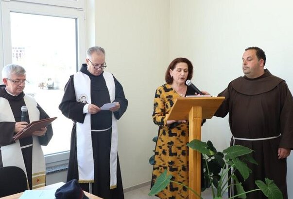 U Đakovici na Kosovu otvoren "Franjevački centar za mlade i kulturu"