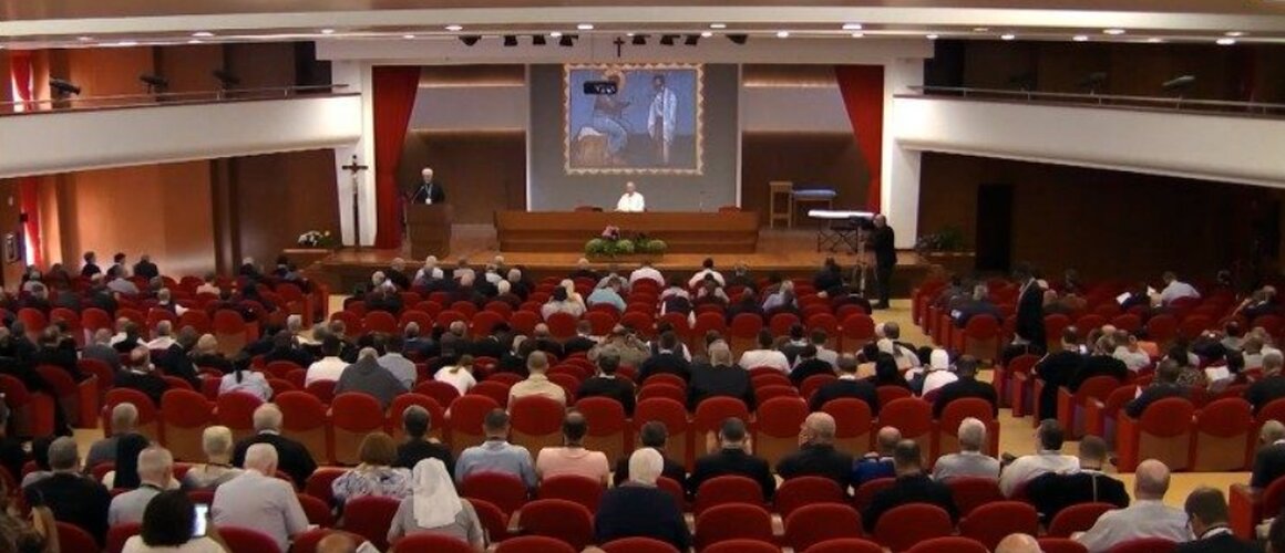 Započeo sinodski susret župnika iz cijelog svijeta