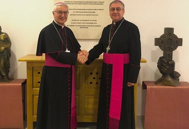 Papa Franjo čestitao mons. Stojanovu 25. obljetnicu biskupskog ređenja