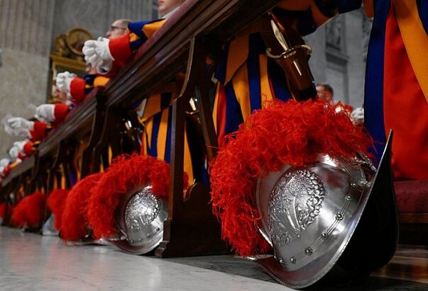 Papa švicarskim gardistima: Budite zajedno u slobodno vrijeme, nemojte se izolirati s računalom ili mobitelom