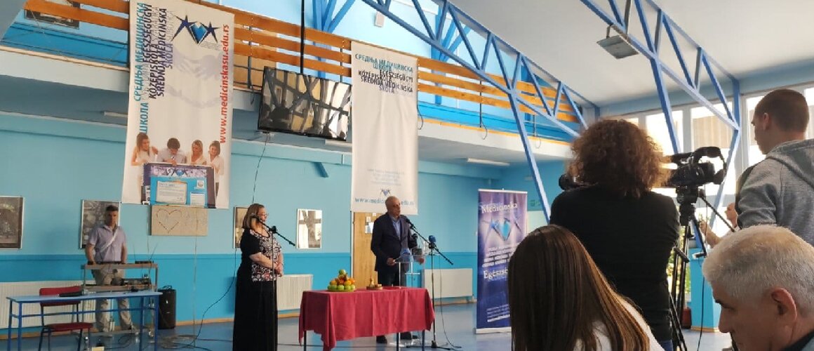 Medicinska sestra – odgojitelj – aktualan smjer na hrvatskom nastavnom jeziku u Srednjoj medicinskoj školi