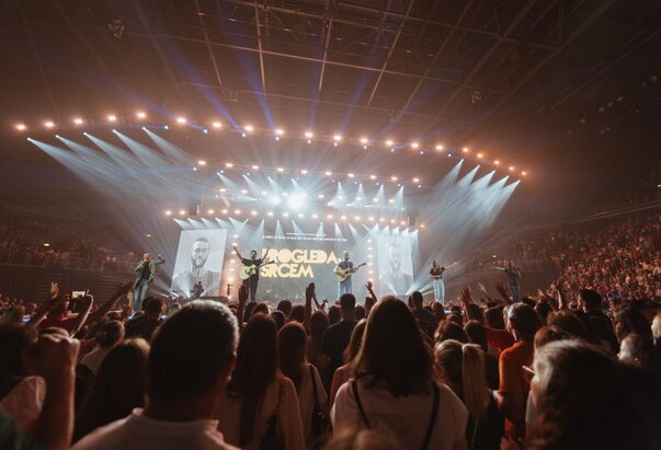‘Progledaj srcem’ ponovno okupio tisuće u Areni: Pogledajte kako je izgledala nezaboravna večer 