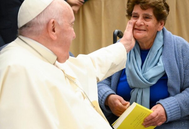 Papa Franjo: Napuštanje starijih je prava skrivena eutanazija