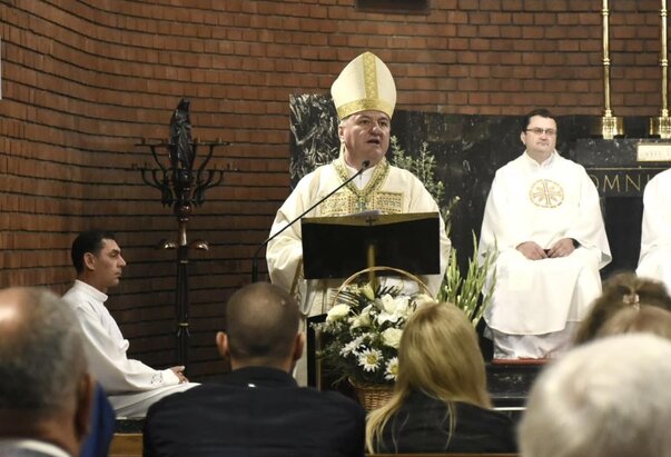 Biskup Palić predvodio misu na svetkovinu sv. Antuna Padovanskog u Beogradu