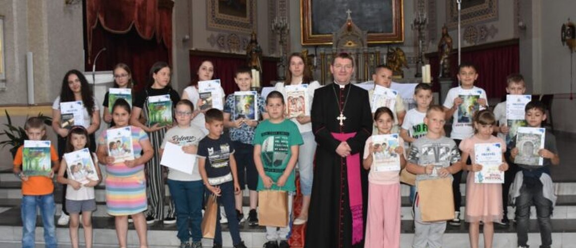 Dodjela nagrada biskupijskog likovnog natječaja: „Jedna priča iz života zaštitnika naše crkve”