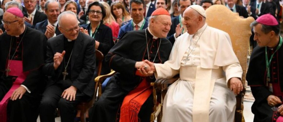 Papa Franjo: Umjetna inteligencija ne smije provoditi „kulturu odbacivanja“