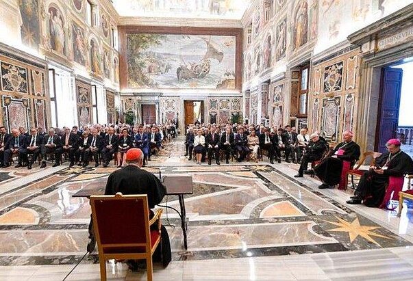 Kardinal Parolin: Neka tehnologija bude u službi ljudskoga dostojanstva