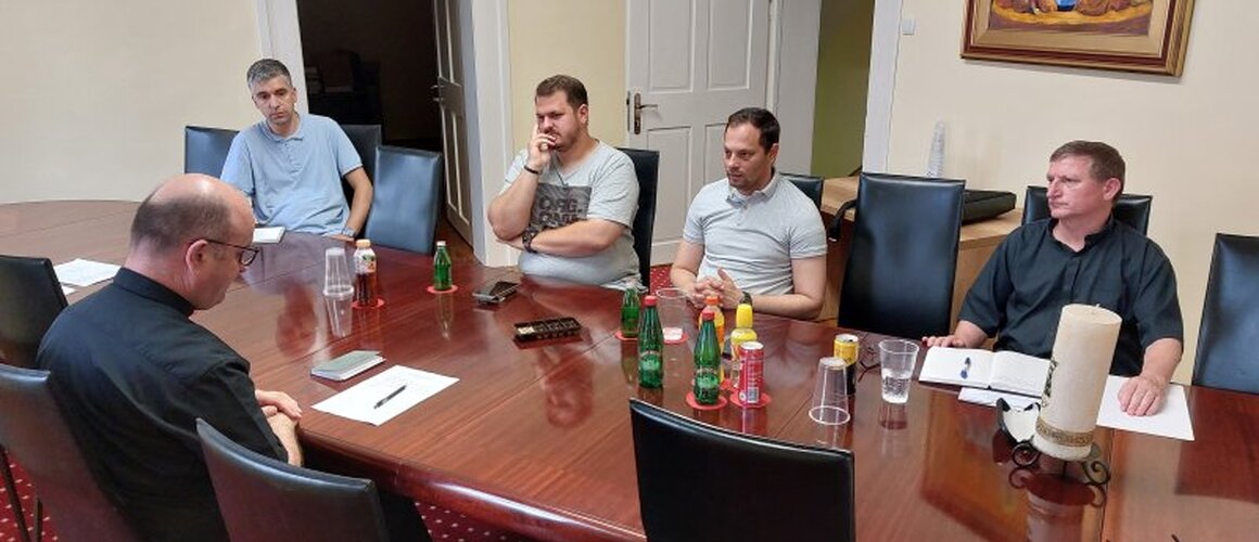 Sastanak župnika čiji su projekti prošli na natječaju „Prekogranične suradnje“