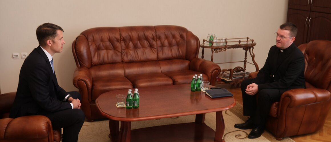 Biskup Štefković primio dr. Bálinta Pásztora