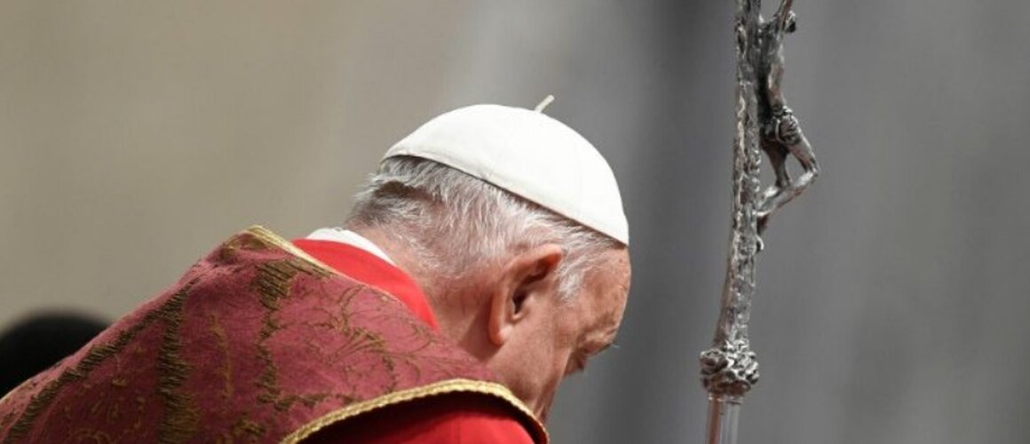 Papa: Suočeni s trenutnim scenarijem, moramo shvatiti hitnost promicanja mira