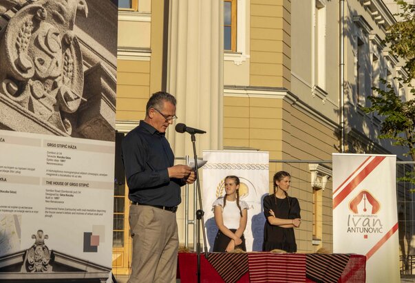 U Subotici otvorena izložba „S Božjom pomoći“