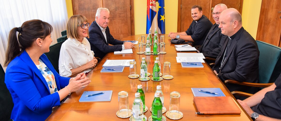 Biskup Svalina i predsjednica Pokrajinske vlade razgovarali o obnovi sakralnih objekata