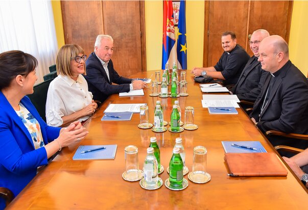 Biskup Svalina i predsjednica Pokrajinske vlade razgovarali o obnovi sakralnih objekata
