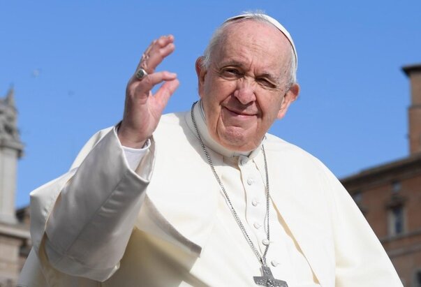 Papa: Književnost odgaja srce i um, otvara nas slušanju drugih