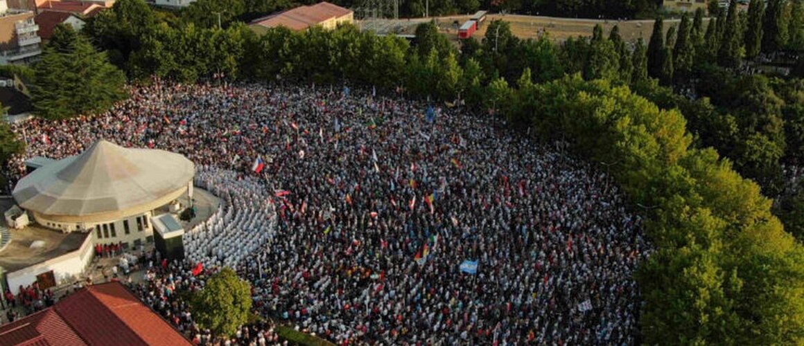 Biskup Palić predvodio misu završne večeri 35. Mladifesta u Međugorju