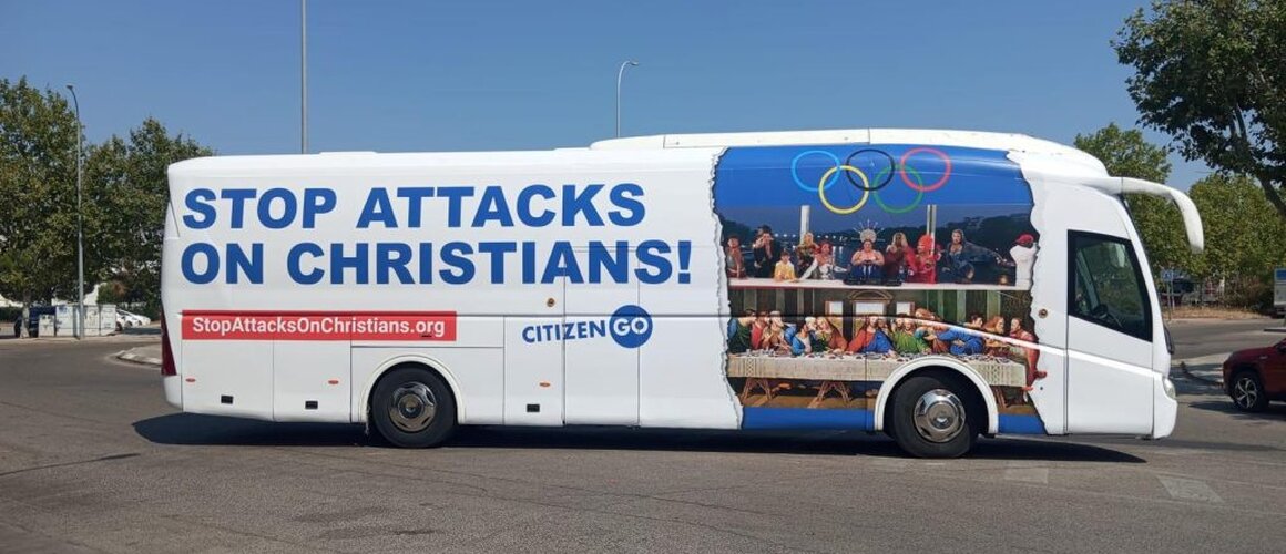 Pariz: Policija privela građane koji su skrenuli pozornost na ismijavanje kršćana