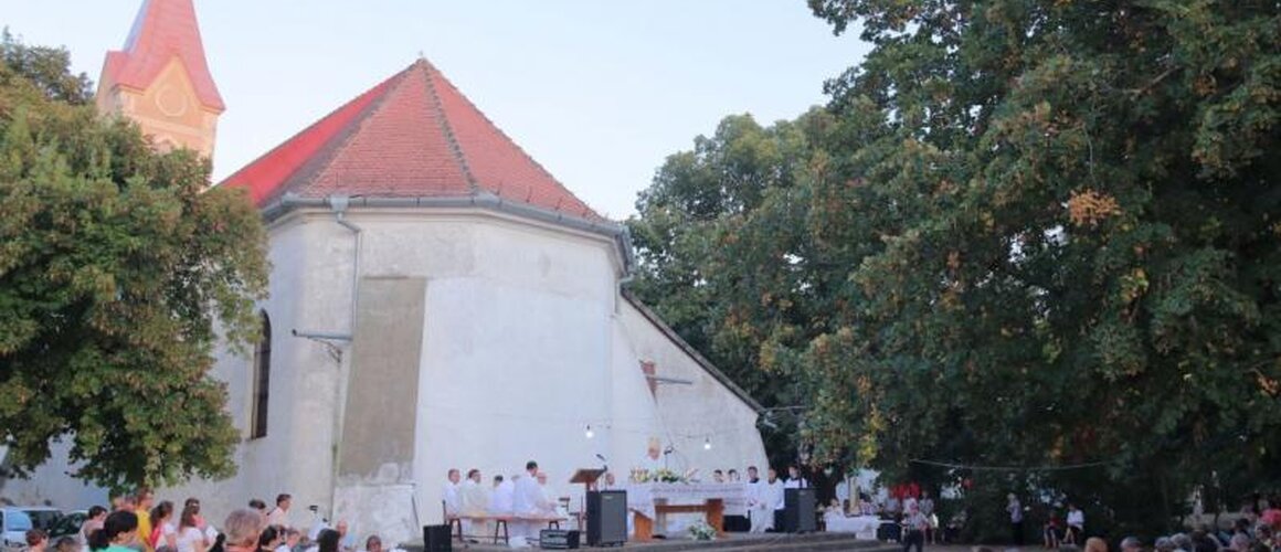 Proštenje u biskupijskom svetištu u Banatskoj Topoli