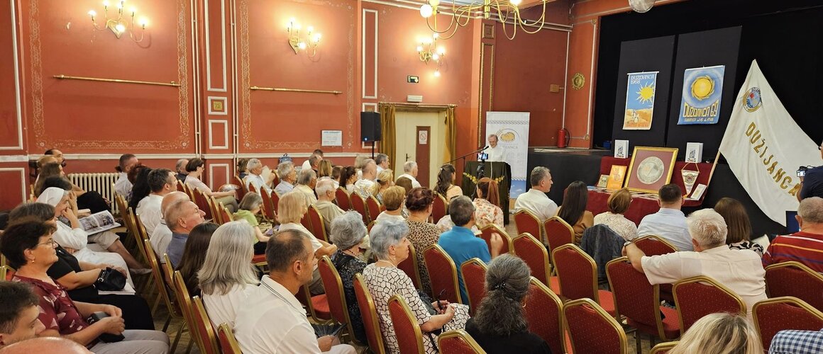 Predstavljena knjiga Nace Zelića "Javna proslava Dužijance od 1968. do 1971. godine u Subotici – Svjedočenje"