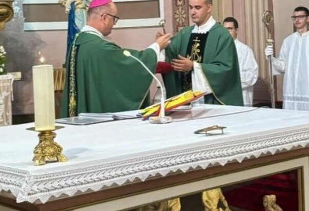 Uvođenje u službu novog župnika u Srijemskoj Mitrovici