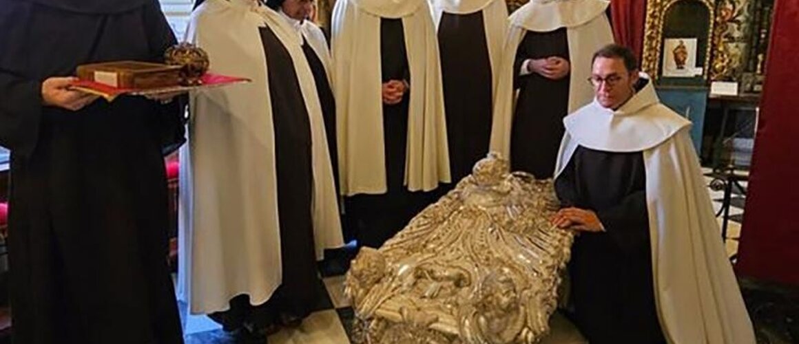 Otvorena grobnica Sv. Terezije Avilske