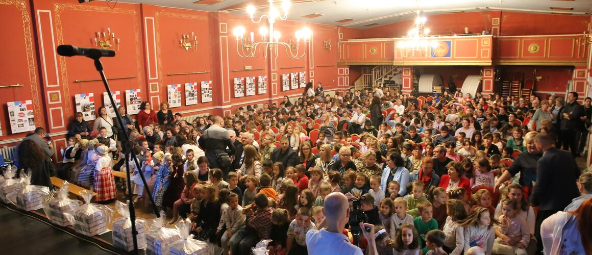 Balint Vujkov – Dida okupio gotovo 400 djece 