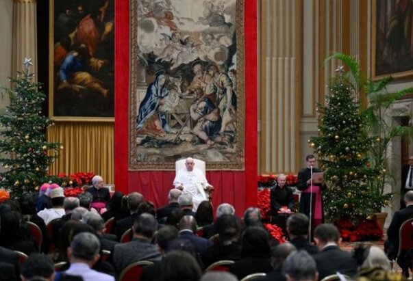Papa primio Diplomatski zbor