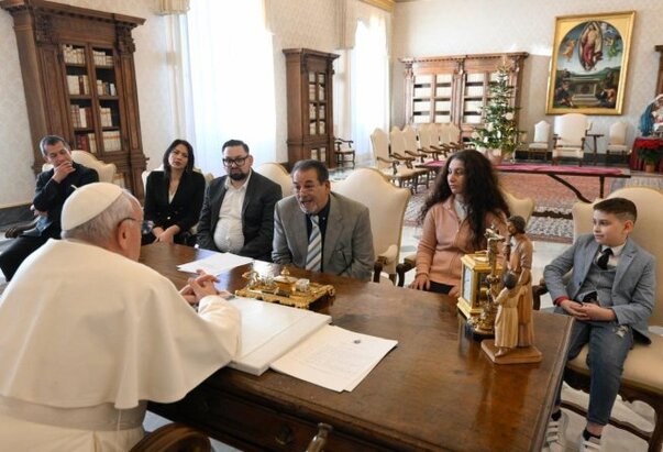 Papa: Prema Romima još uvijek postoje predrasude i bolne situacije s kojima se moraju suočiti